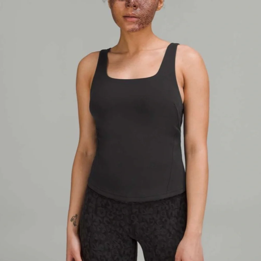 Lululemon Women's Black InStill Luxtreme Tank Top Size 4